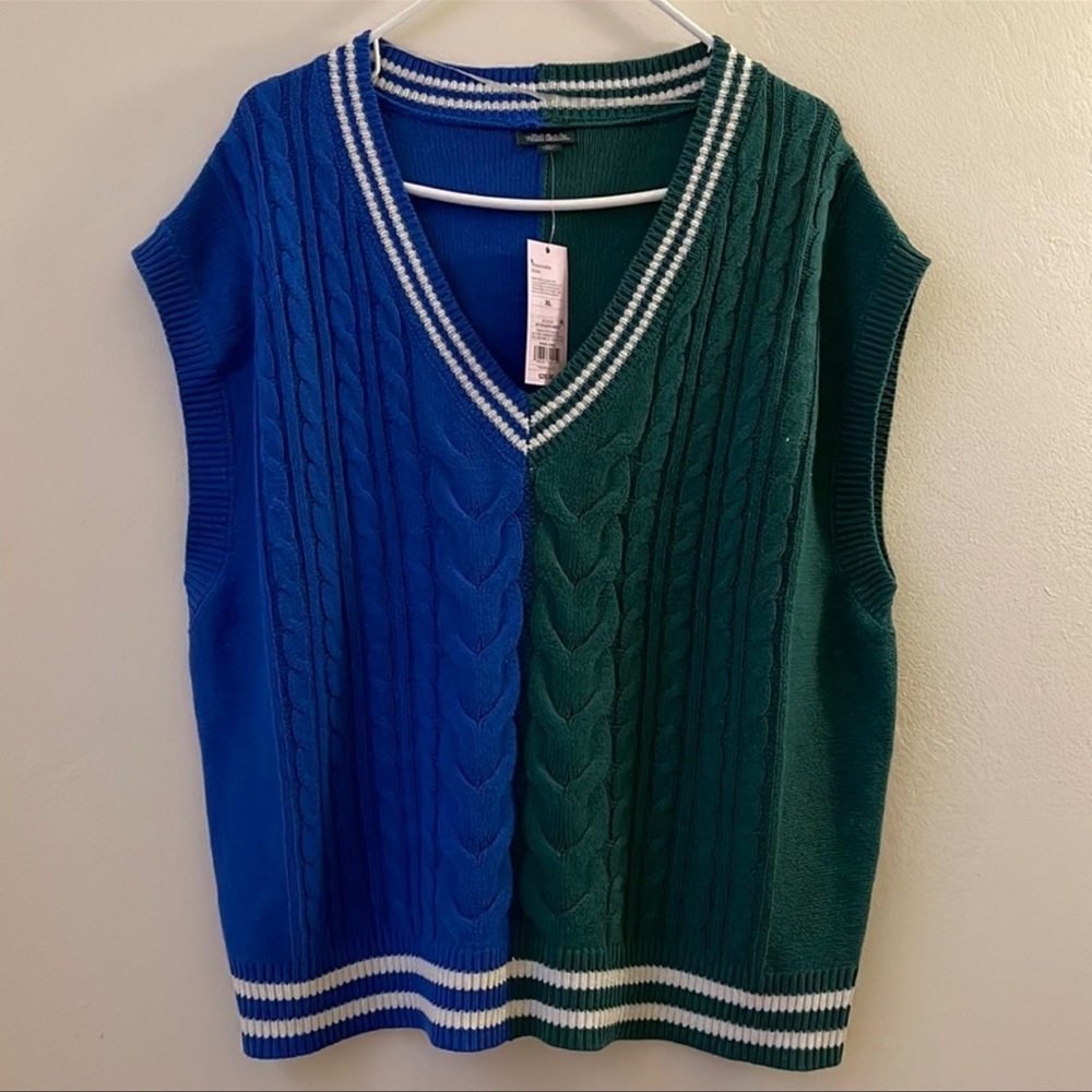 Oversized Knit Vest!